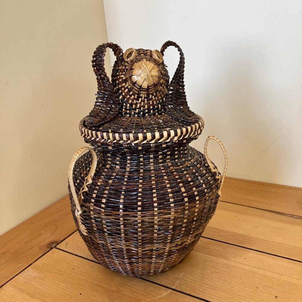 Brown Wicker Rattan Bunny Rabbit Basket with Attached Lid 11" Tall Animal Shape